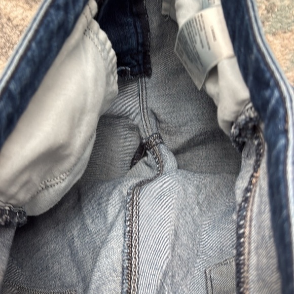 L’AGENCE Ruth High Rise Jeans - Picture 8 of 13